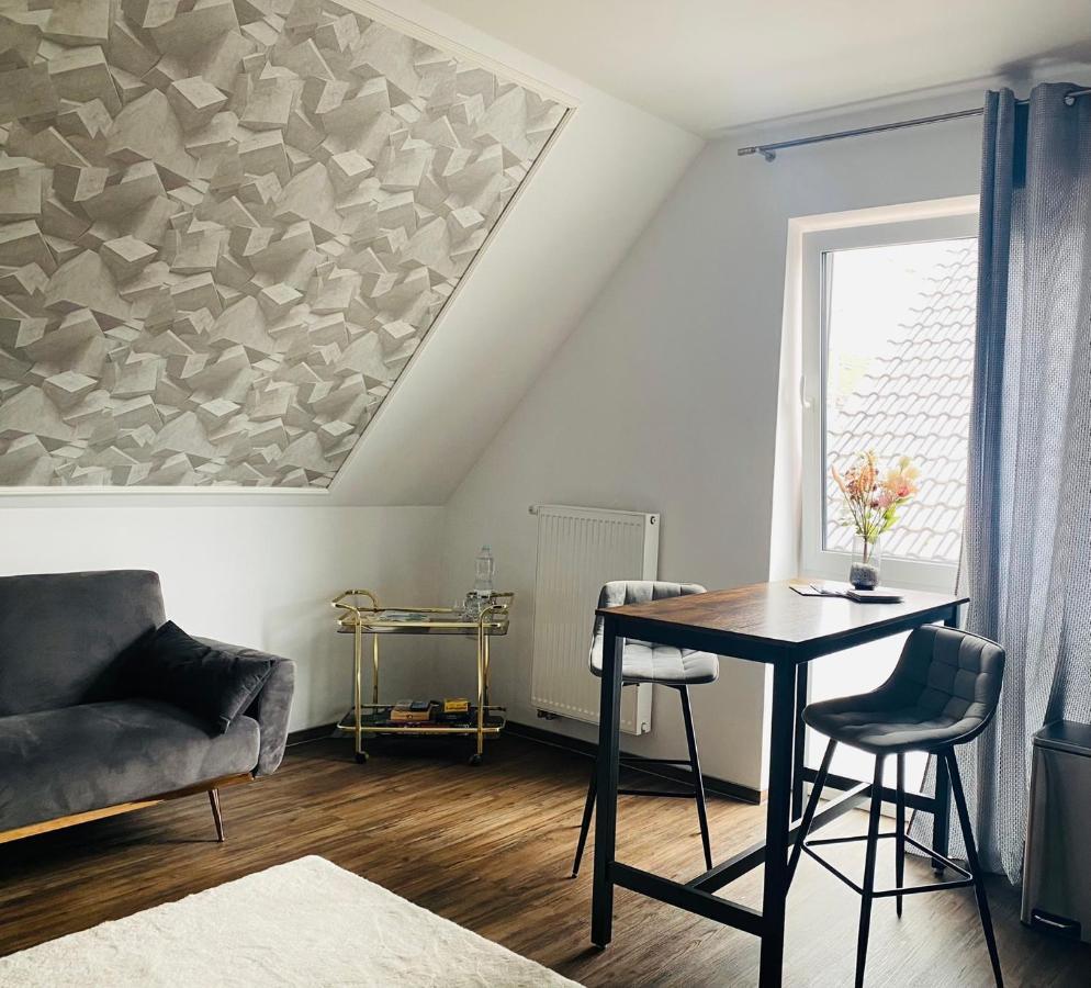 Gemutliches, Stadtnahes 2-Zimmer Apartment Mit Netflix Bielefeld Esterno foto